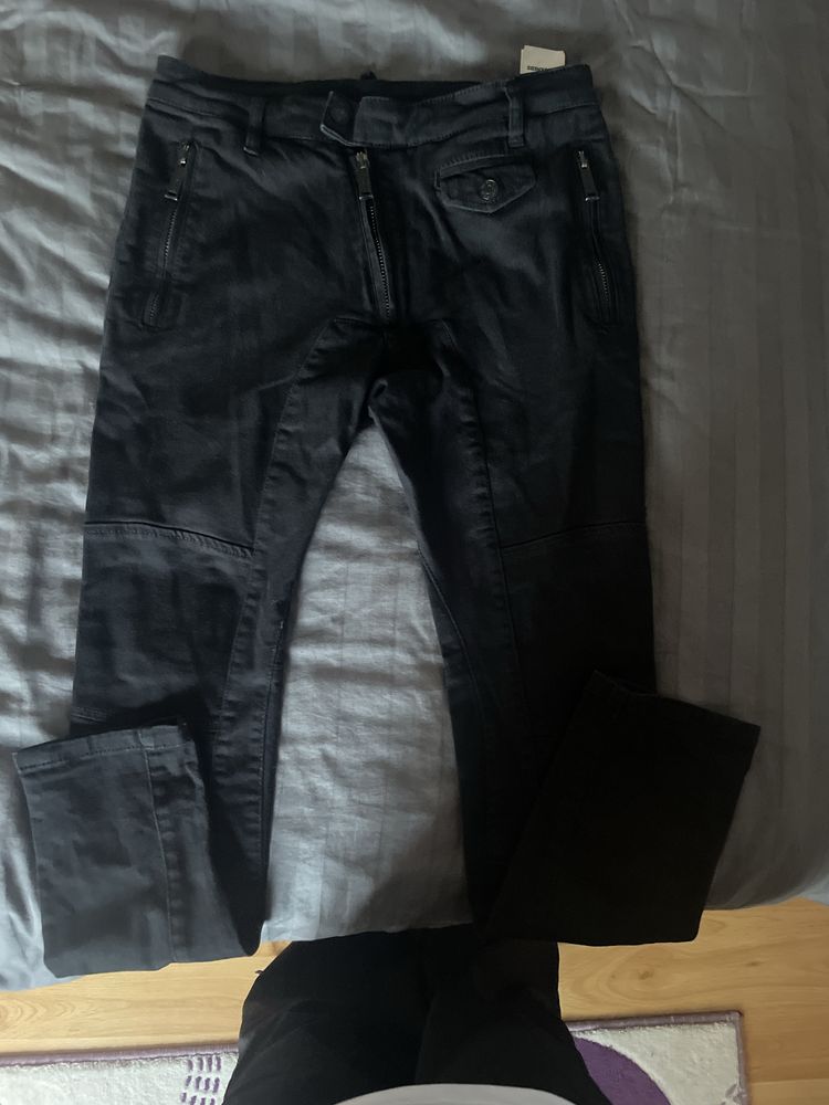 Оригинални DSQUARED2 дънки