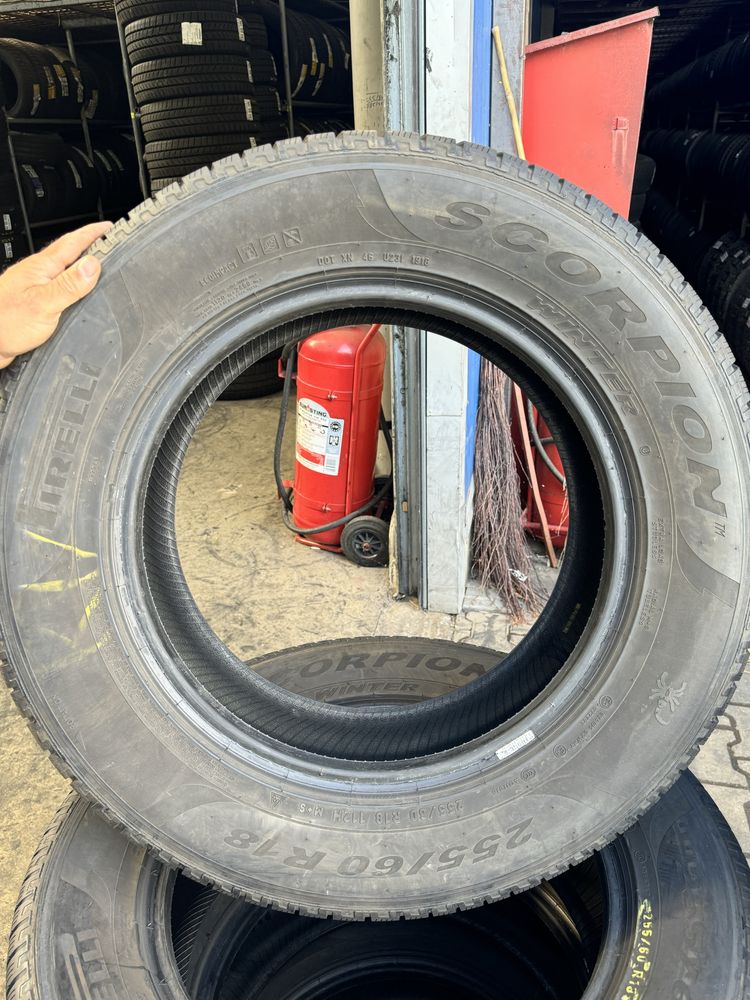 255/60/18 Pirelli