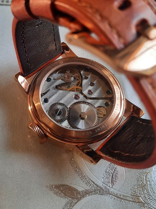 Продам часы PARNIS