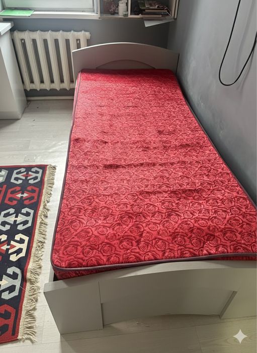 Продам 2 кровати 1,5