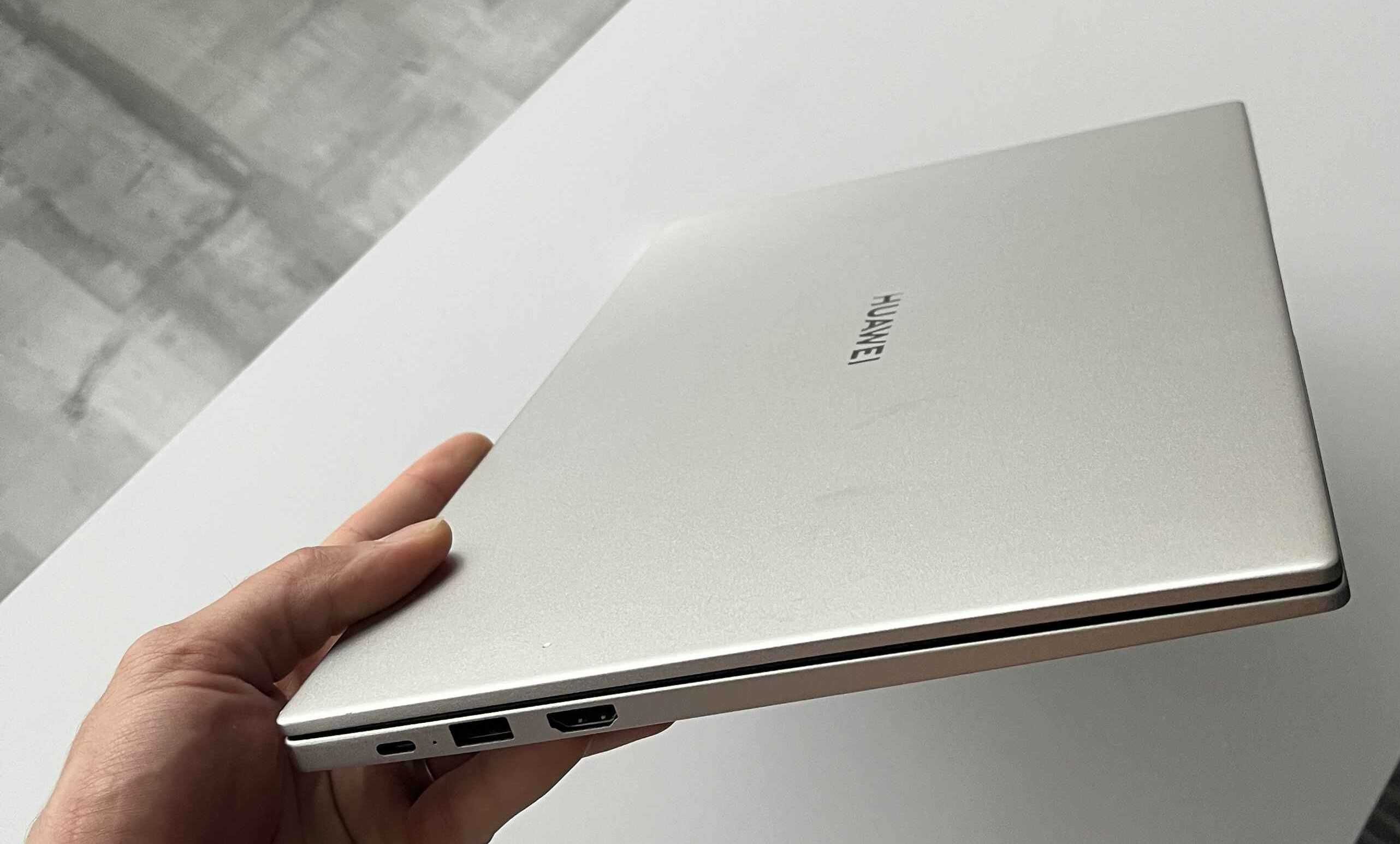 Laptop Huawei MateBook D14