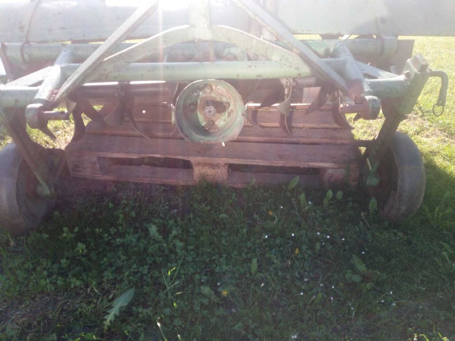 freza de lucru pamant