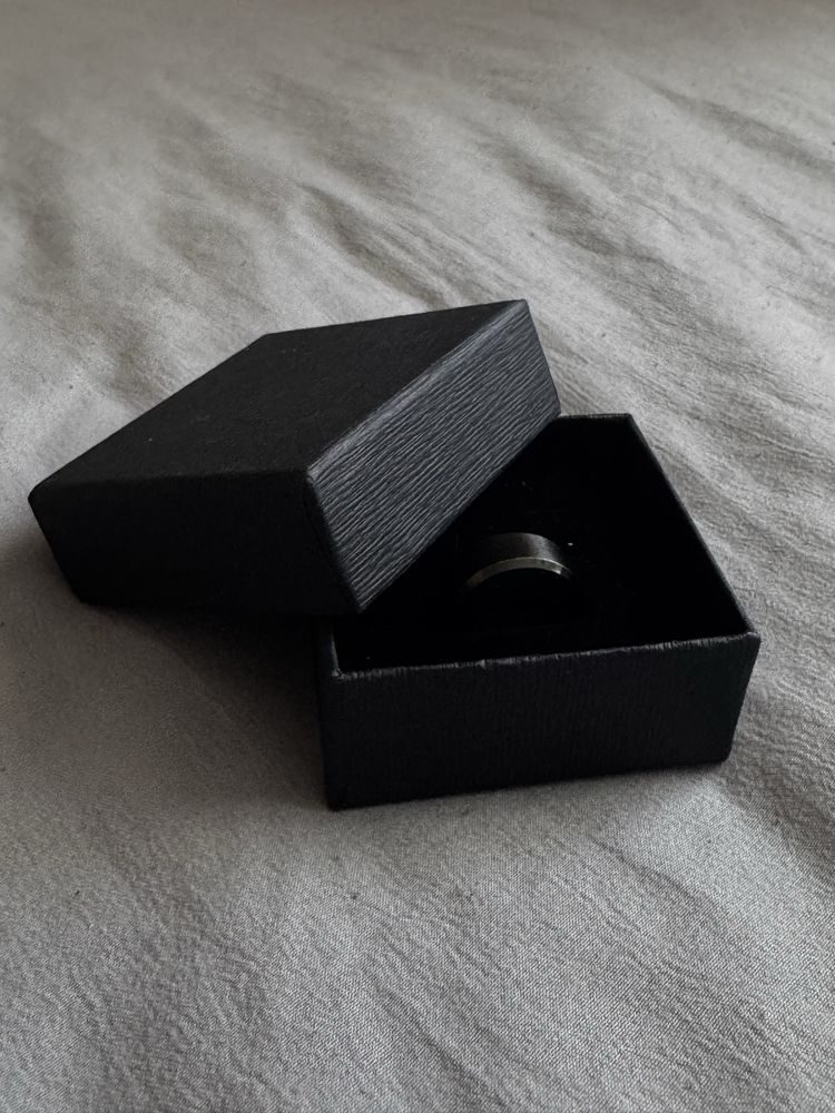 Inel negru luxury edition