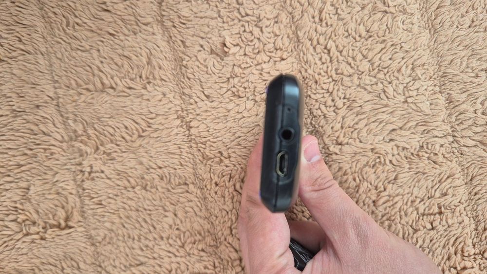 Телефон Telenor / Globul M100