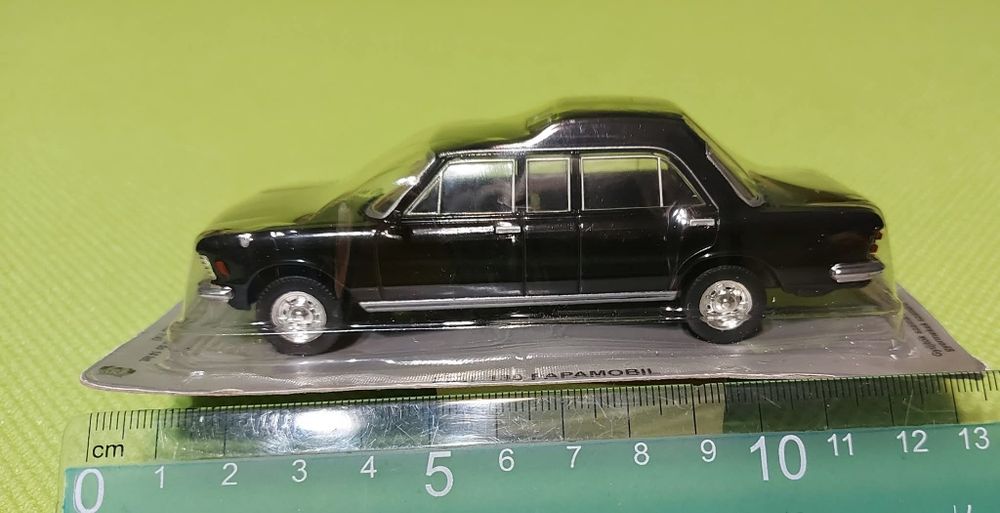 Fiat 130 Papamobil. Цена: 25лв. (1/710). Мащаб 1:43