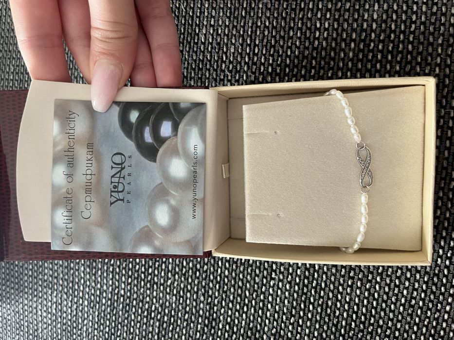 Чисто нова перлена гривна