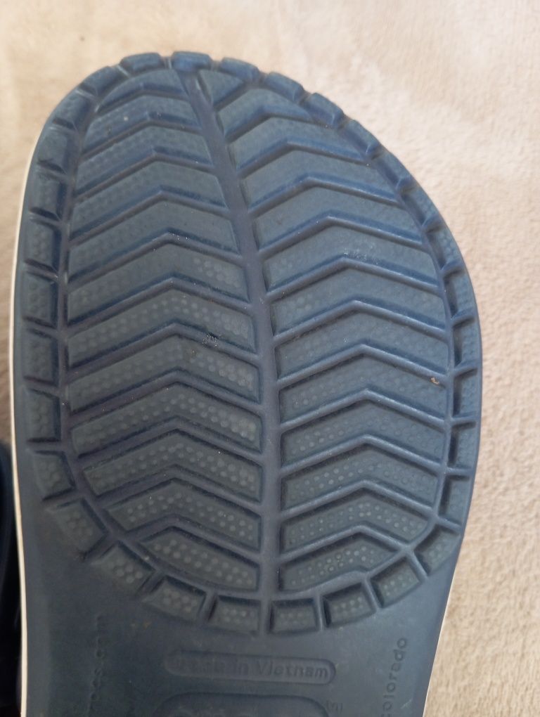 Saboti Crocs , mărimea M 5 W 7