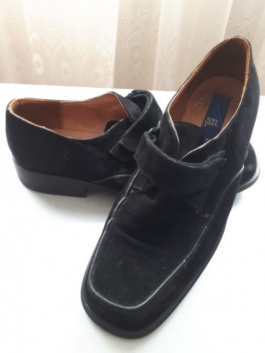 Pantofi culoare negru,pe arici ( scai)