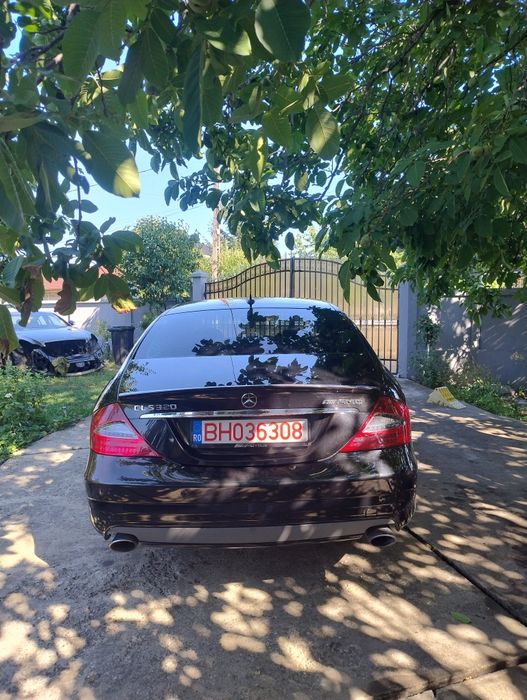 Dezmembrez Mercedes Benz CLS320CDI, OM642, pachet AMG, far, stop, usa,