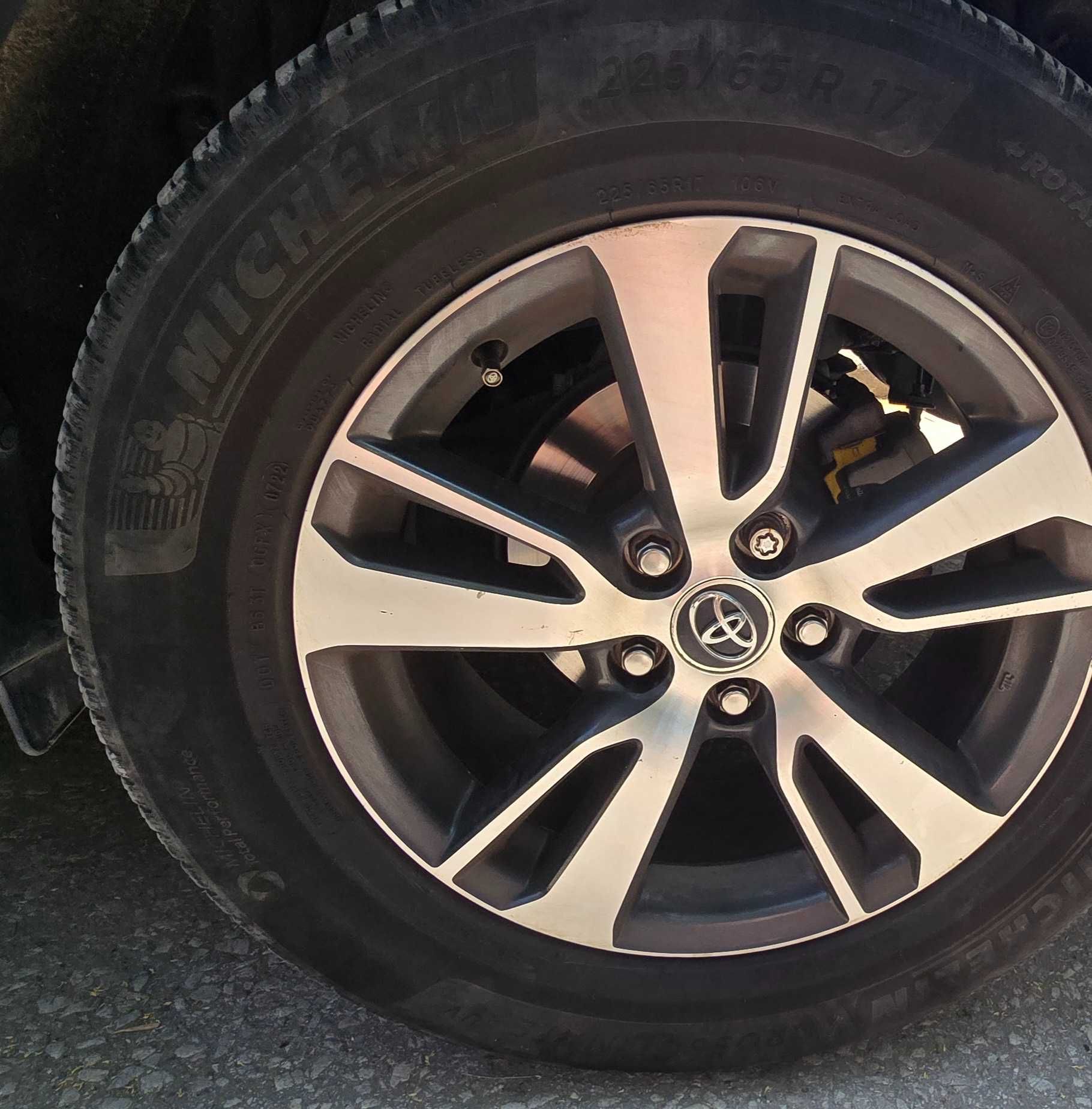Toyota Rav4 XLE 2017