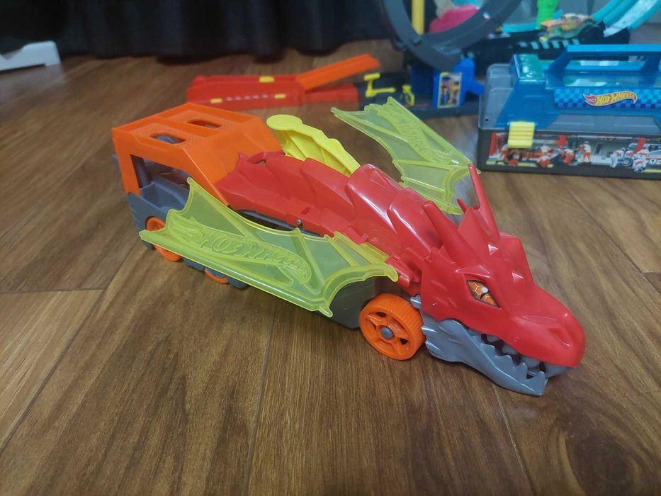Комплект от 6 писти Hot Wheels