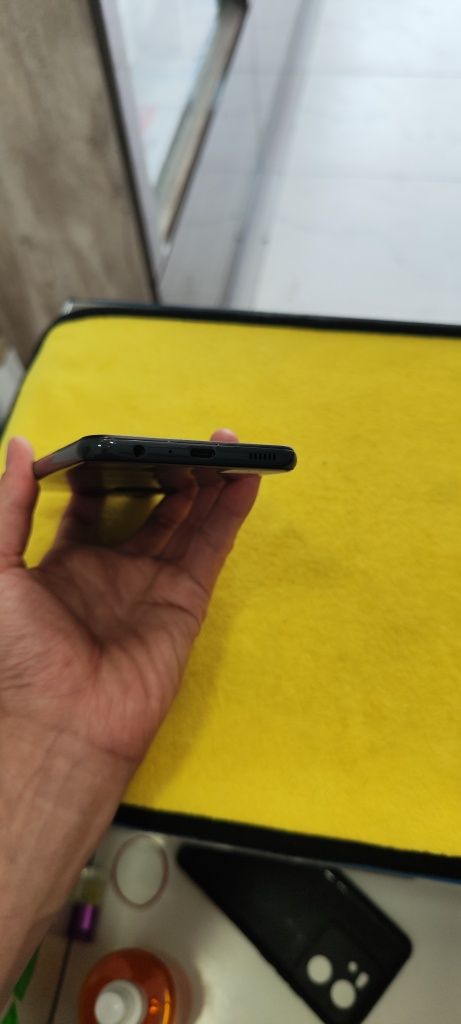 Samsung A23. Ideal
