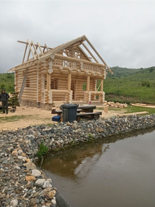 Cabane, case din lemn rotund, foișoare, magazii, cabane A frame
