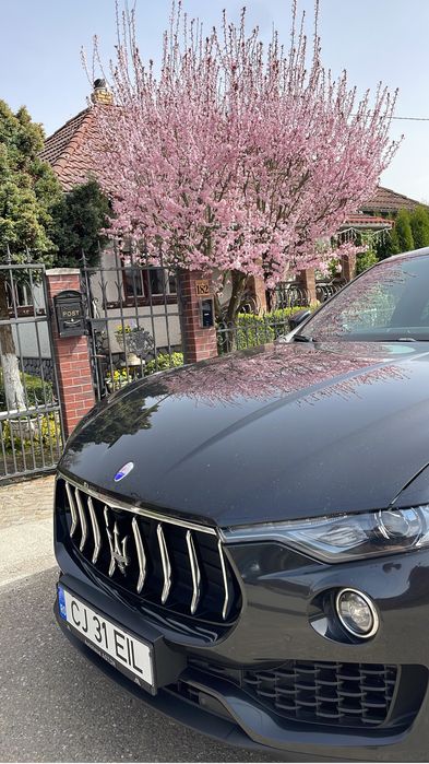 Maserati Levante SQ4 3.0 benzina  430 cai vand/schimb