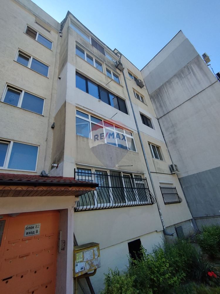 Двустаен апартамент,кв.Възраждане 4,гр.Варна ТЕ