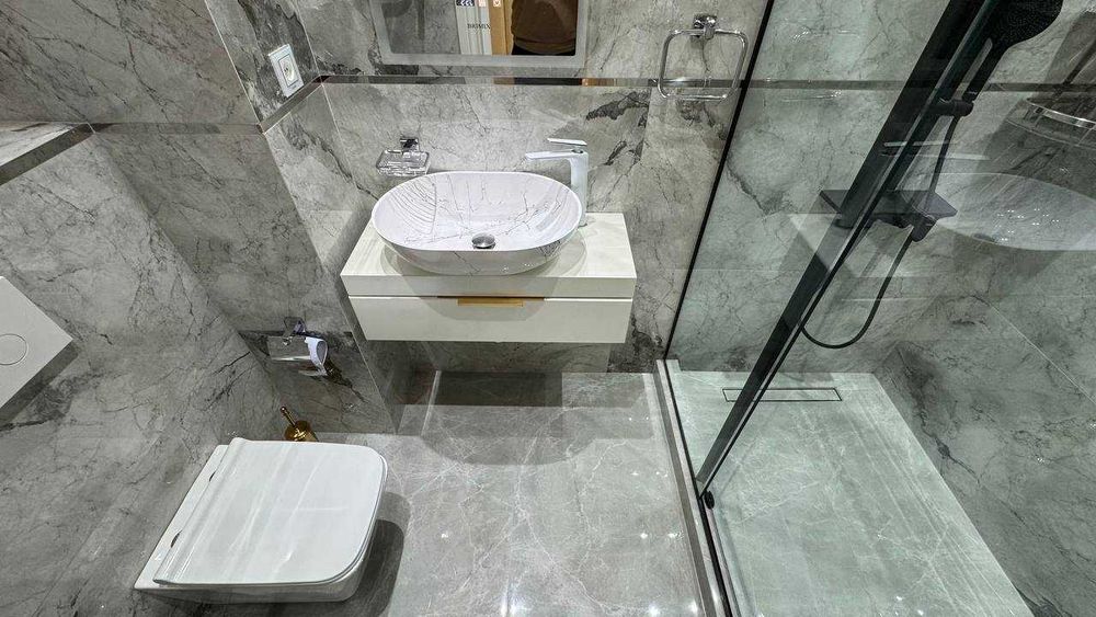 Шахар маркази 7 қаватда 3 хонали квартира сотилади. ID: 1481