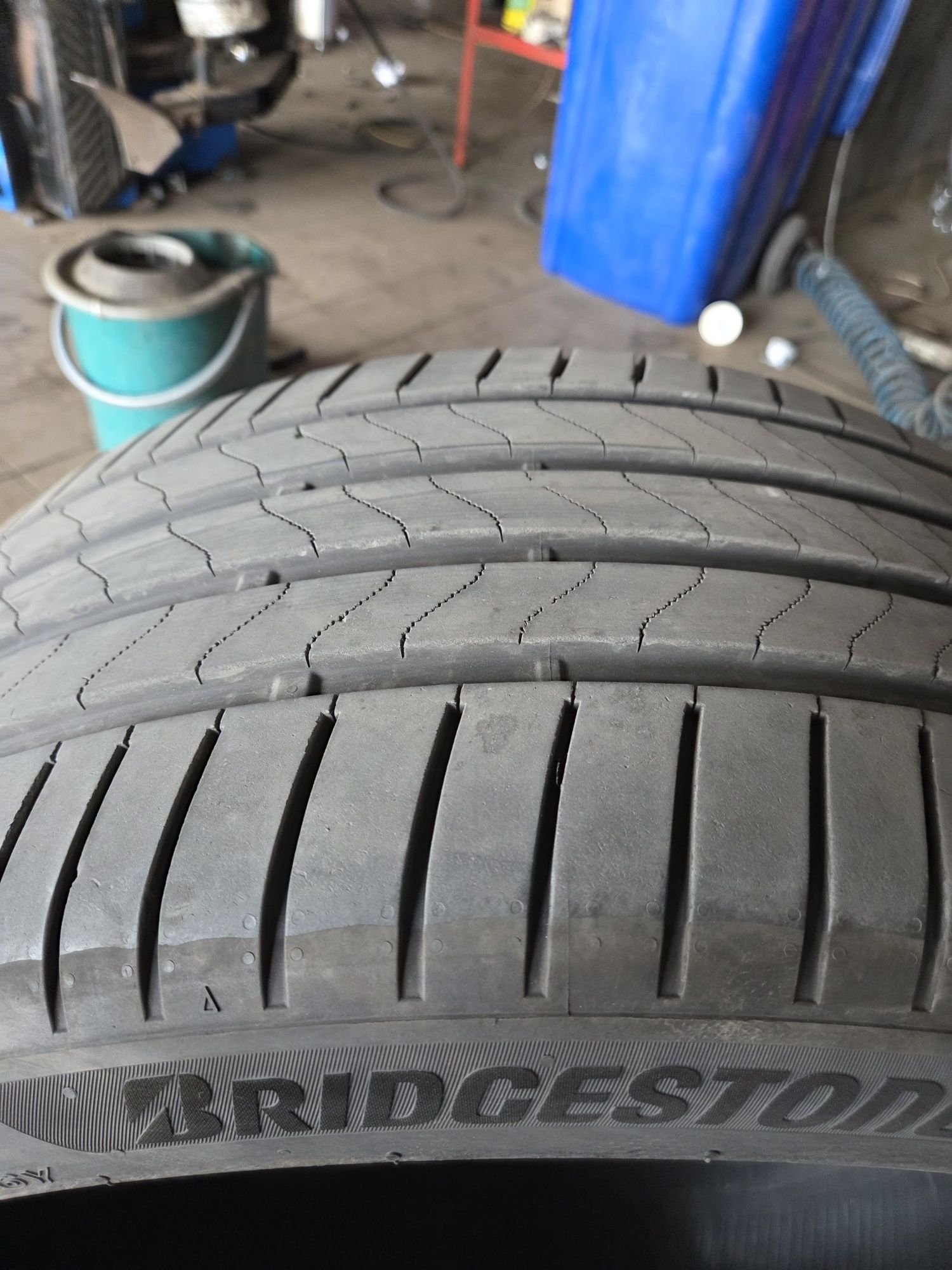 Anvelope vara Bridgestone Turanza 6 275 40 20, ca noi!