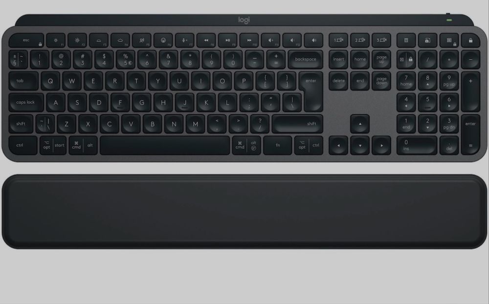 Vand tastatura logitech noua