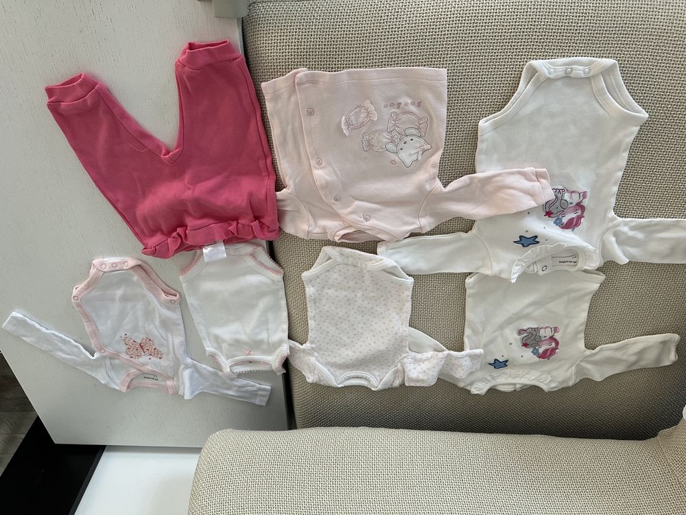 Vand lot haine bebe 13buc bady pantalon maieu bluze Prenatal 1-3luni