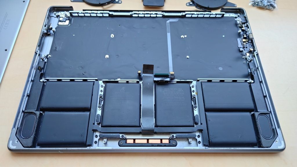 Piese A2442 Macbook PRO 2021_M1_Carcasa_Tastatura_Baterie_Radiatoare