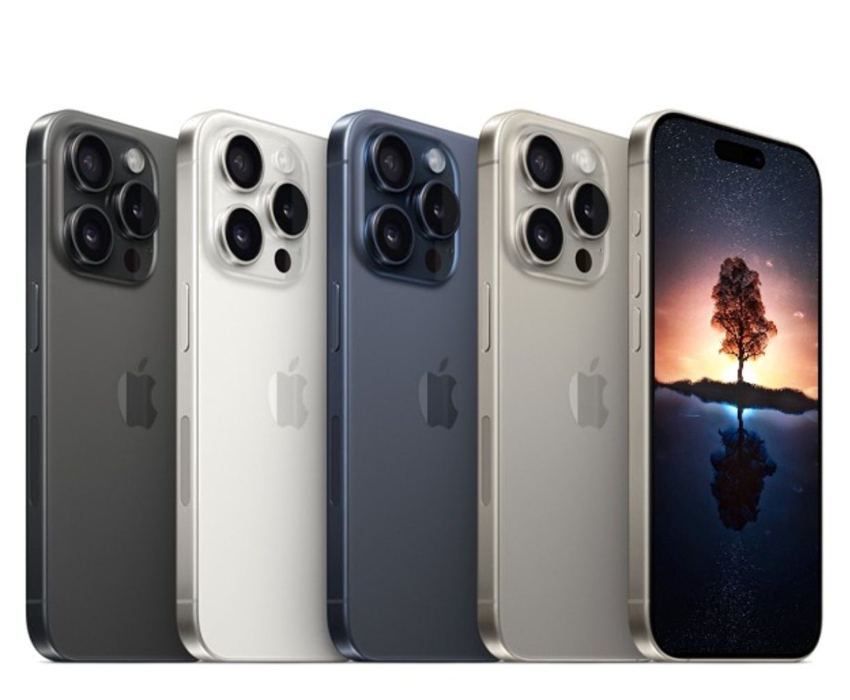 Iphone 15 pro max, s o t v o l a m a n !