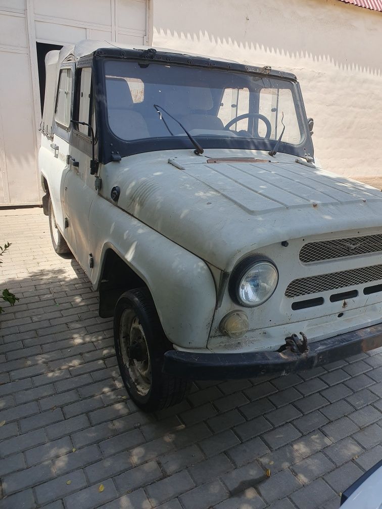 Uaz sotiladi 2004 yil dizil mator