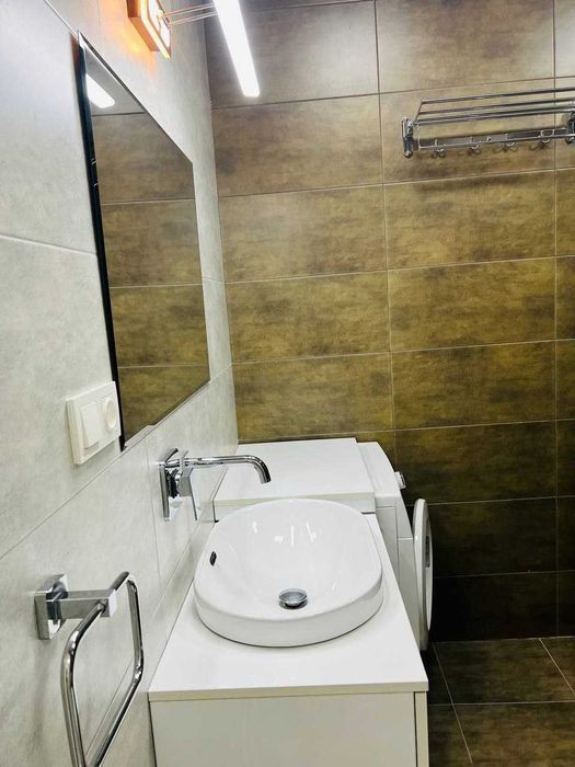 Шикарная Евро 3ком/4/4 на Ц-6 Метро Минор (семейным)