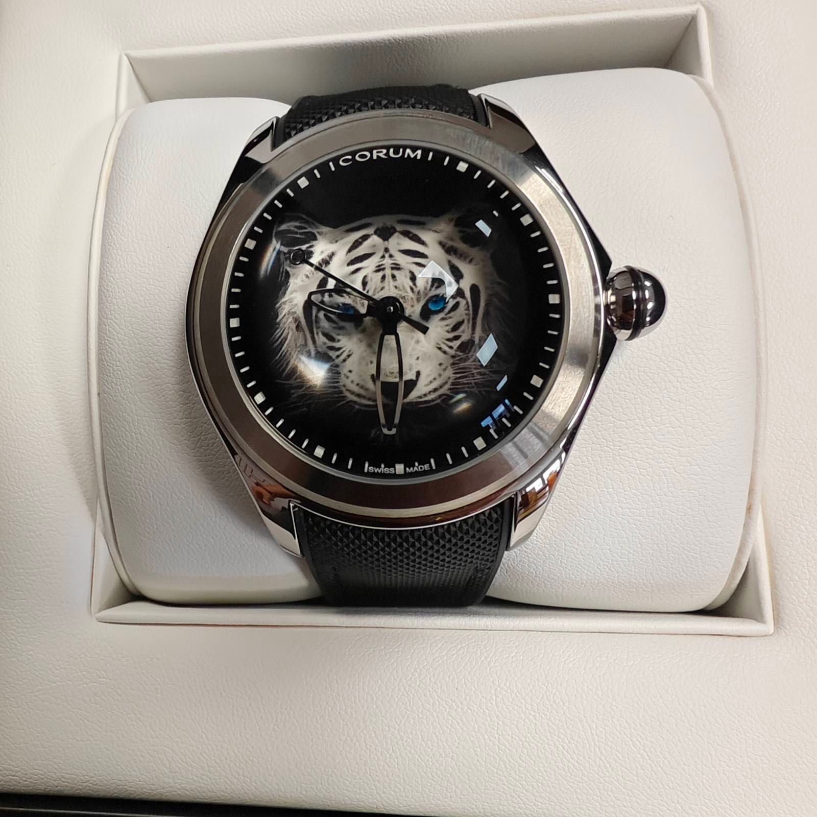 Часовник Corum Bubble Tiger - Чисто нов