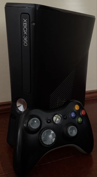 Xbox 360S modată