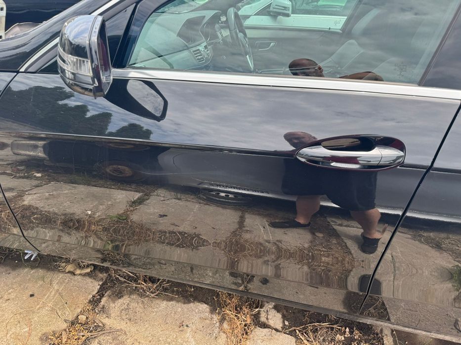 Vând portiere stanga față,spate Mercedes W212 -2013