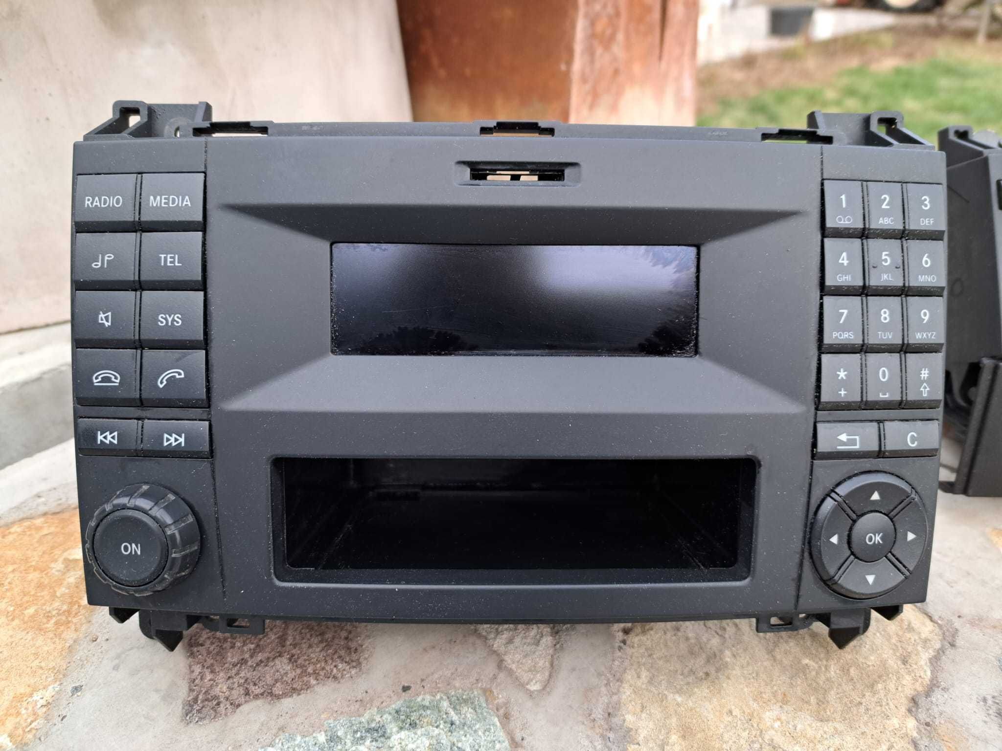 Radio-CD  Mercedes Benz pentru Sprinter sau Vito