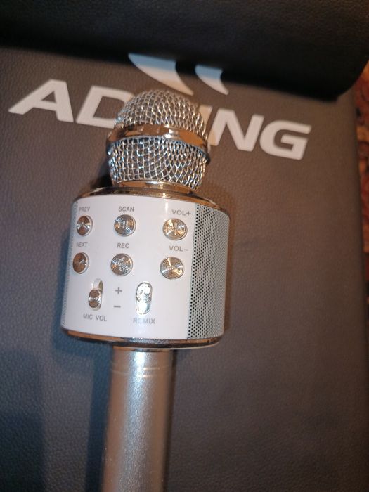 Микрофон с колонка