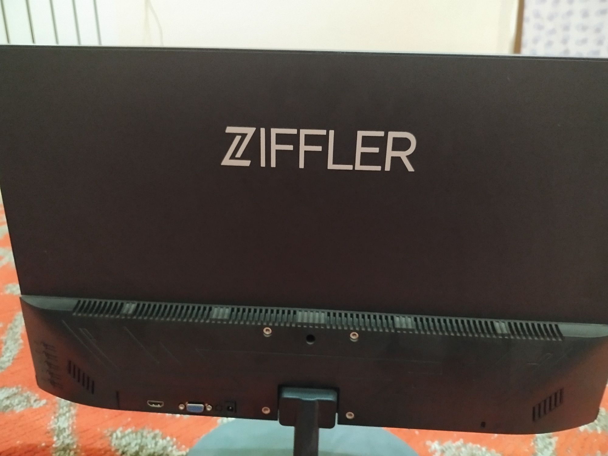 Monitor ZIFFLER 22 dyum