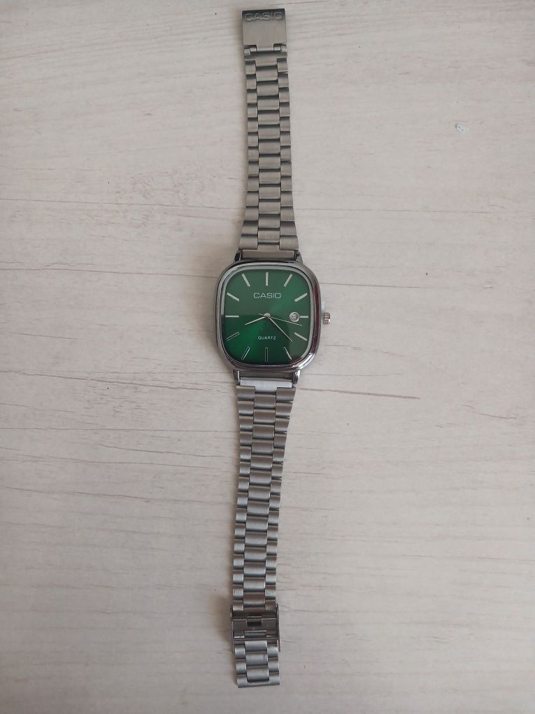 Часы casio новый