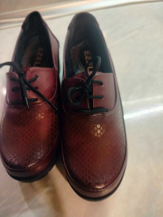 Удобни есенно- зимни обувки