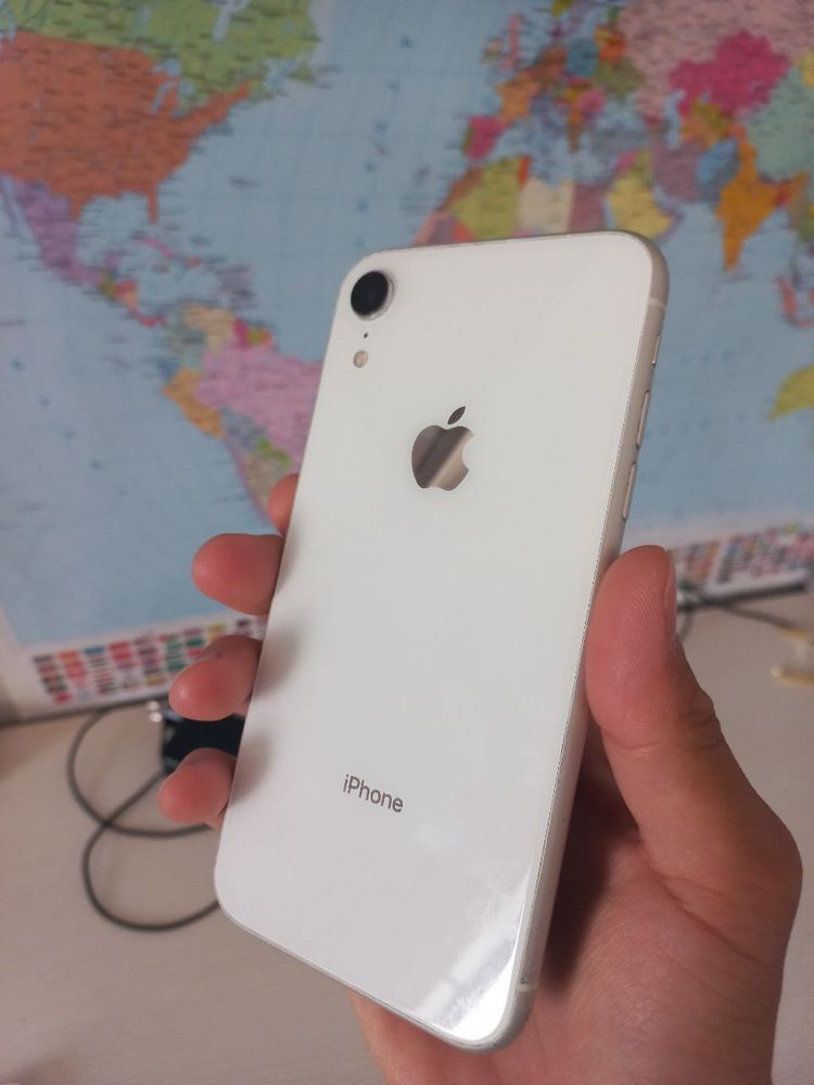 iPhone XR 64GB б/у