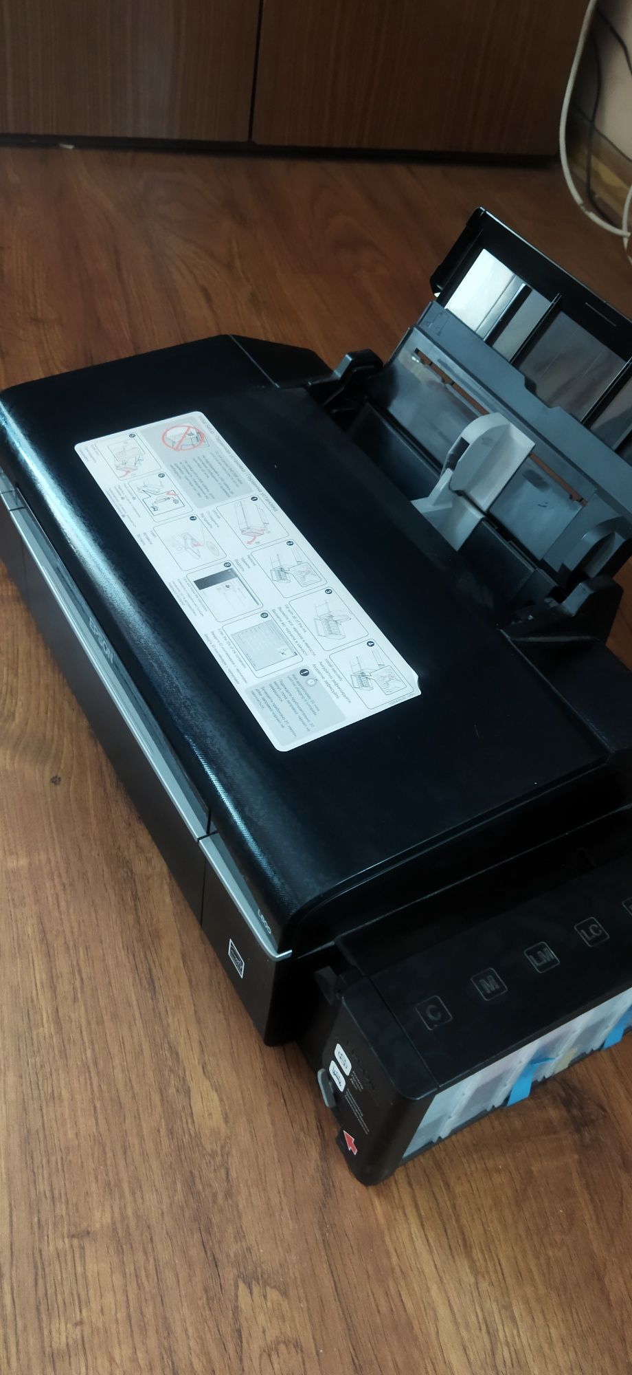 Принтер цветной Epson L800. Полностью рабочий, никогда не ломался.