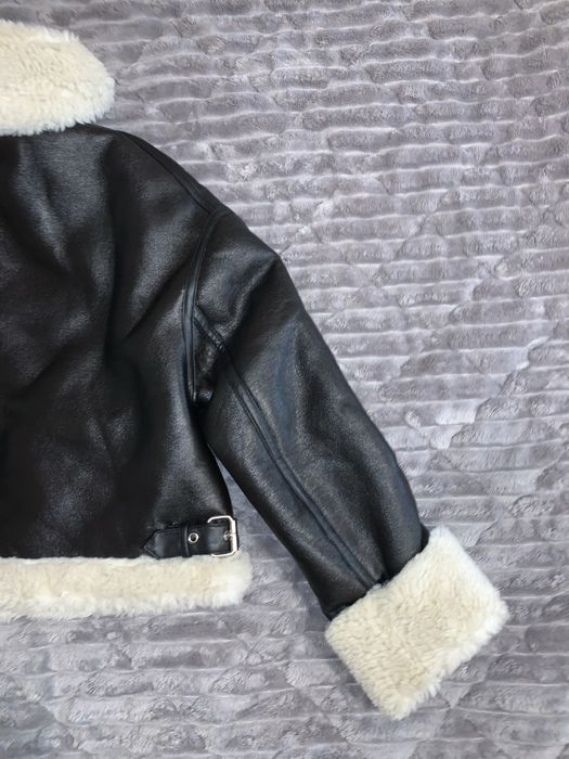 Geacă scurtă de piele cu blană, mărimea S