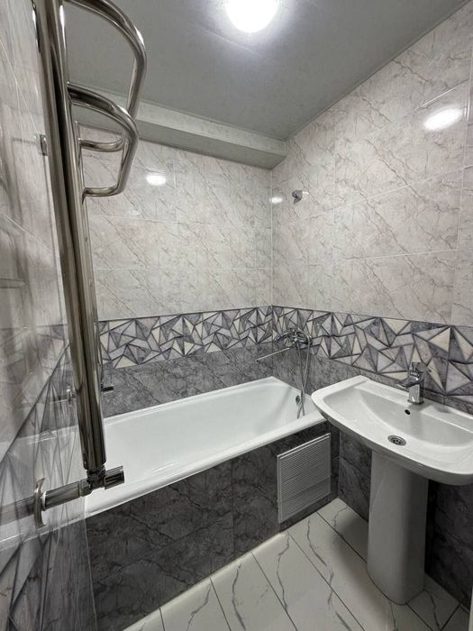 Срочно Продаю 3х-комнат На Рохат Новостройка