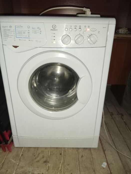 Стиральная машинка indesit рабочая продается