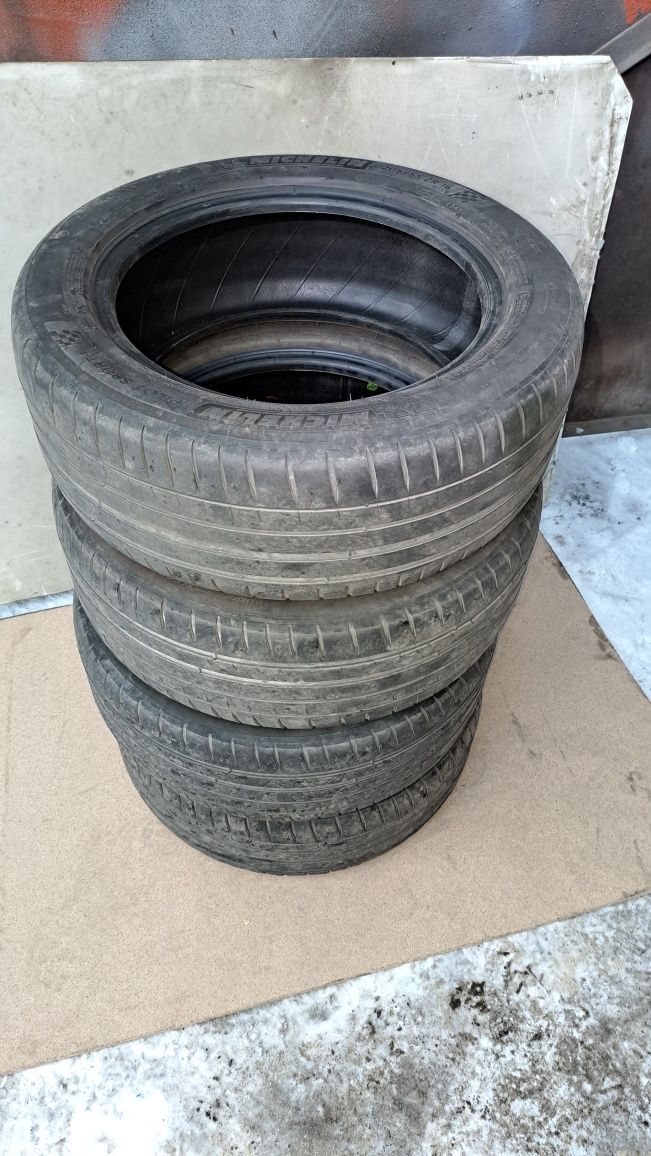 Продам балоны Michelin 205/55/zr 16