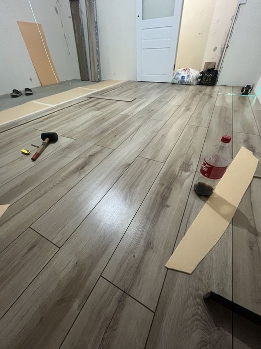 Укладка ламината , SPC плитка, кварц винил, линолиума , подготовка.