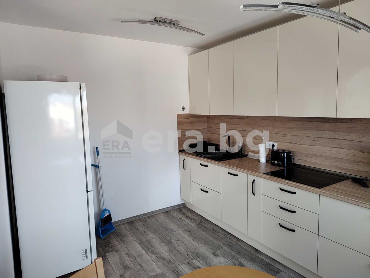 Продава се Къща в Бяла - 186 кв.м за 1339 €/кв.м - Снимка #8