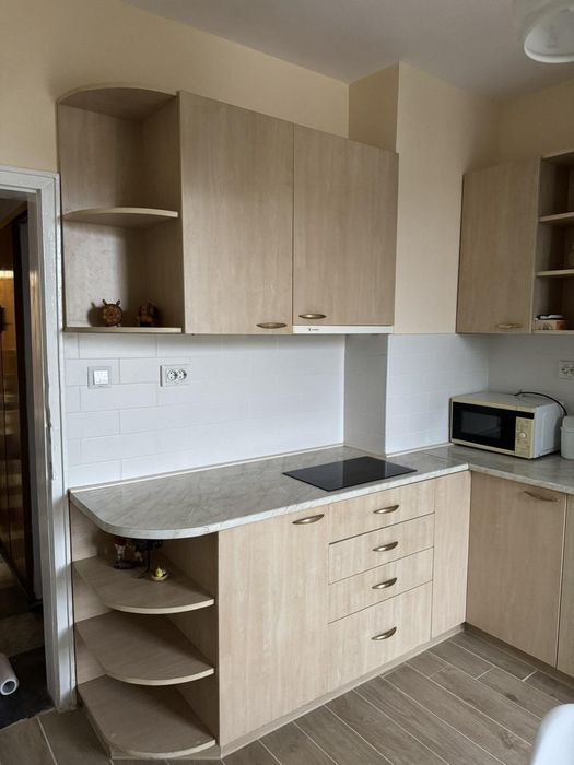 Дава се под наем Тристаен апартамент в Пловдив, Мараша - 112 кв.м за 450 € - Снимка #2