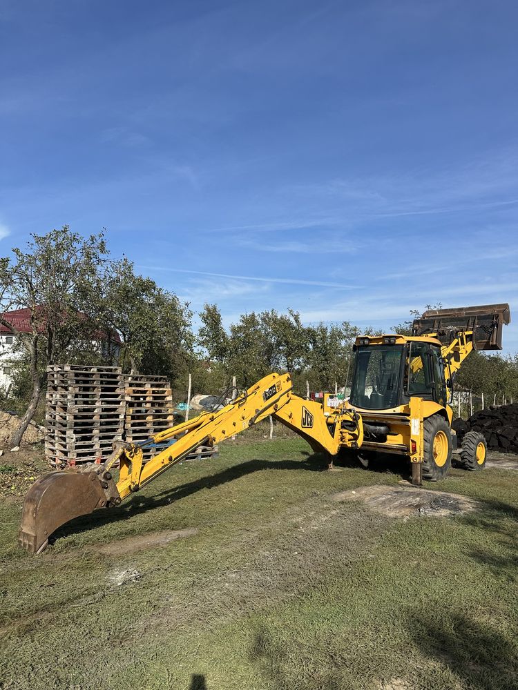 Inchiriez buldoxcavator preturi minime