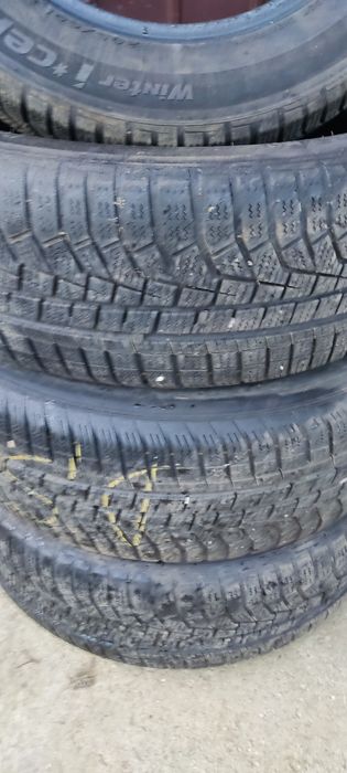 Set anvelope iarna Hankook 2021/ 205/60/16