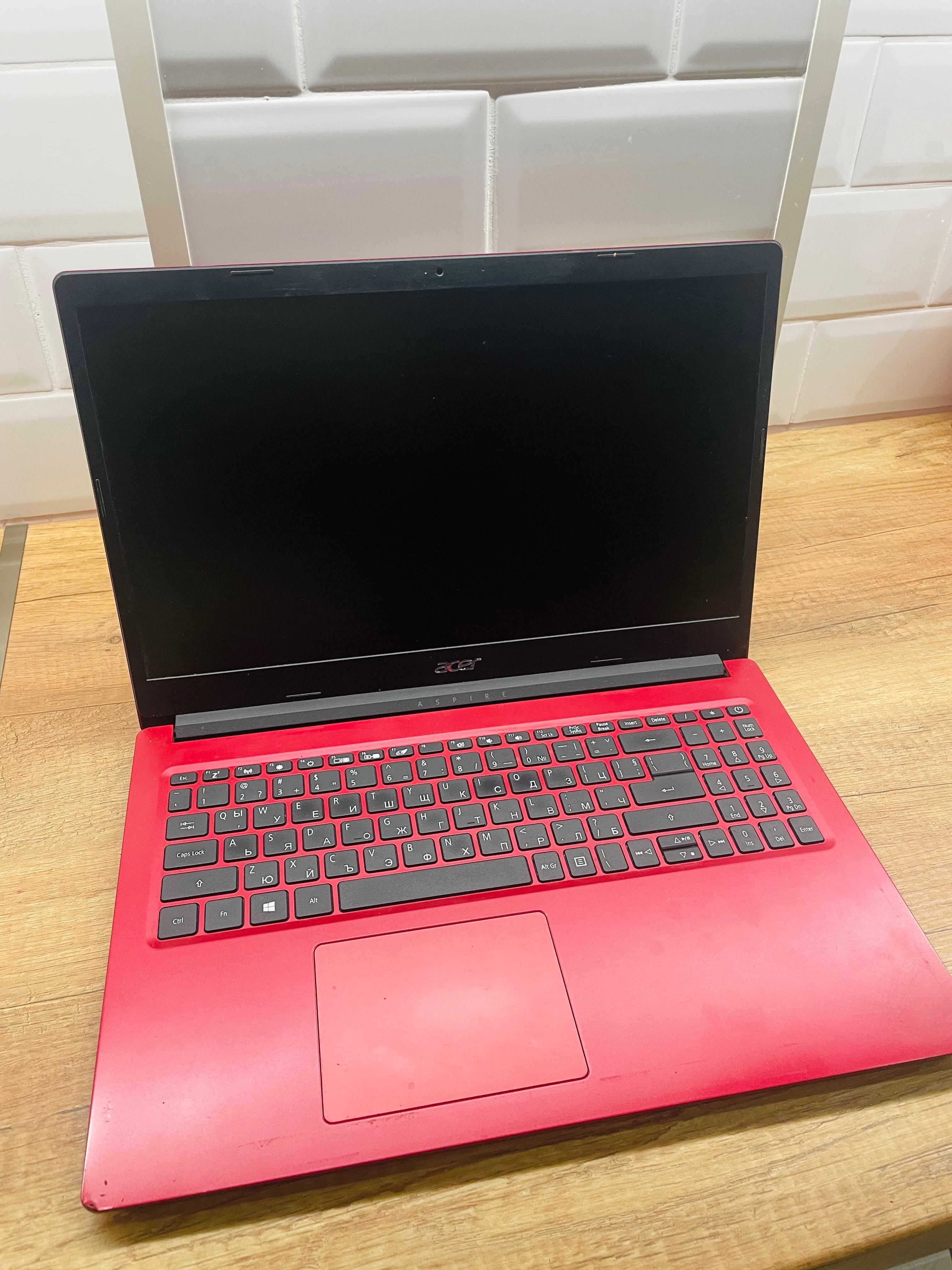 ACER aspire 3 + подарък чанта и мишка!