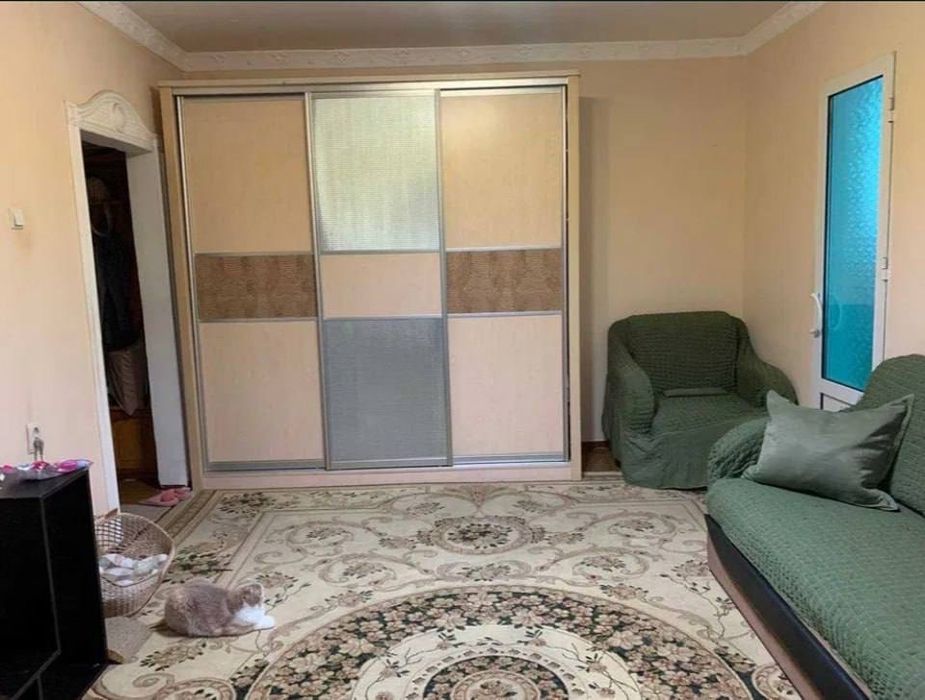 Ойбек 1 комнатная квартира с средним ремонтом 17-школа