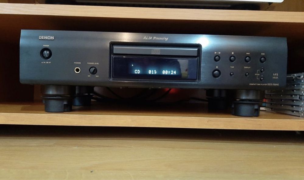 Denon DCD 700 AE-CD player