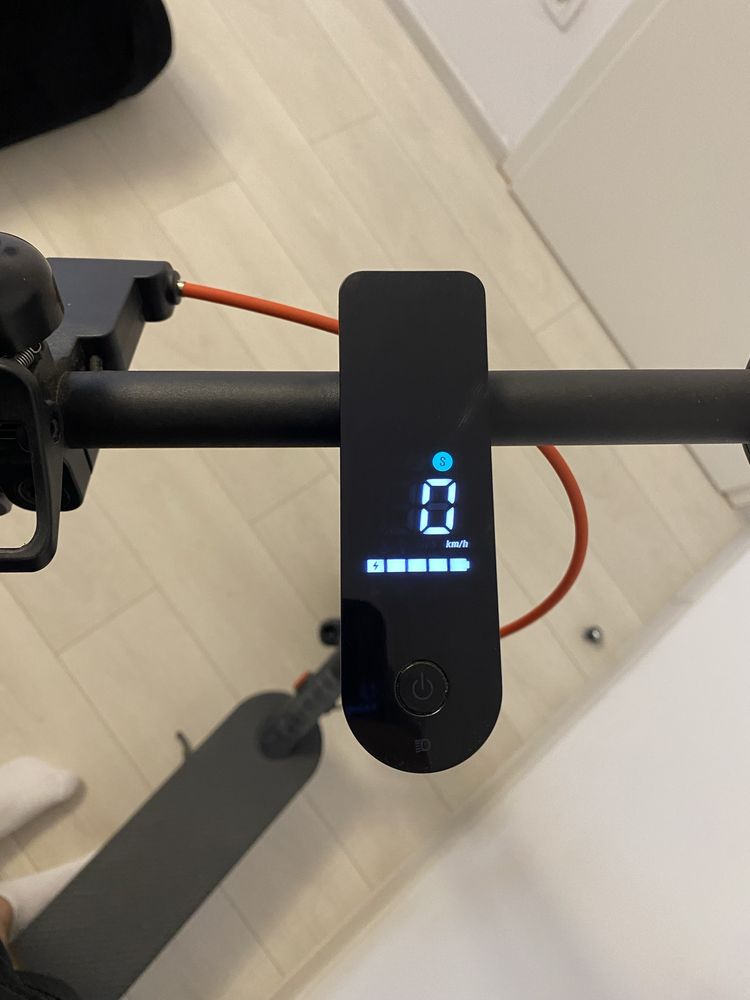 Trotineta xiaomi scooter 5 in stare perfecta